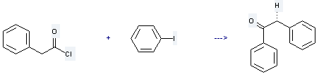 Phenylacetyl chloride is used to produce 1,2-diphenyl-ethanone by reaction with iodobenzene.